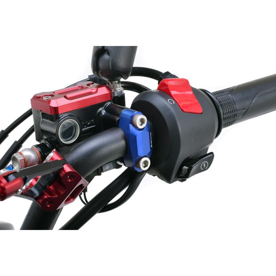 BIKERS (バイカーズ) マスターシリンダークランプ ブルー DAX125 22-24 CT125 20-24 CBR250RR 17-24 PCX 10-25 C0065-BLU | BIKERS | 01