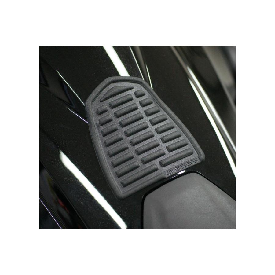 ワンデザイン タンクパッド ブラック レザー調 102x90mm CGAN131P |  | 01