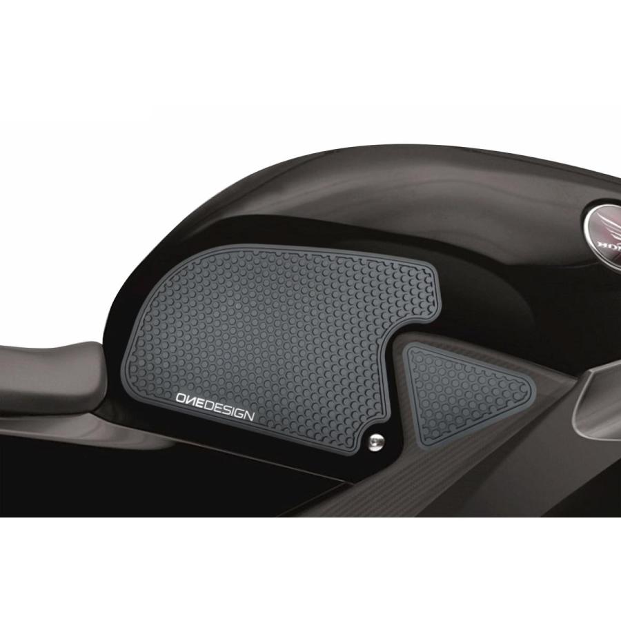 ワンデザイン タンクサイドパッド HDR ブラック CBR600RR HDR217 |  | 01
