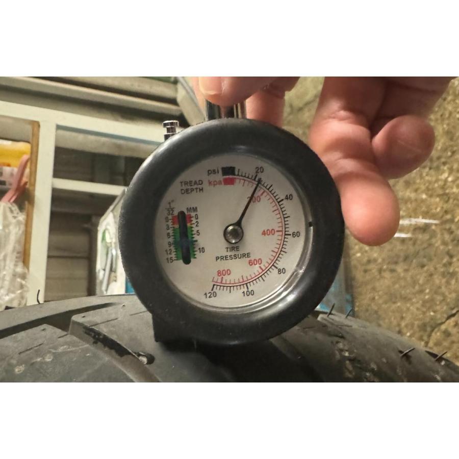 プロト　メンテナンス コンパクトエアインフレーターゲージ　タイヤ溝測定ゲージ付　ロングタイプ 120psi/800kpa対応　デプスゲージ測定　高耐久 | plot | 04