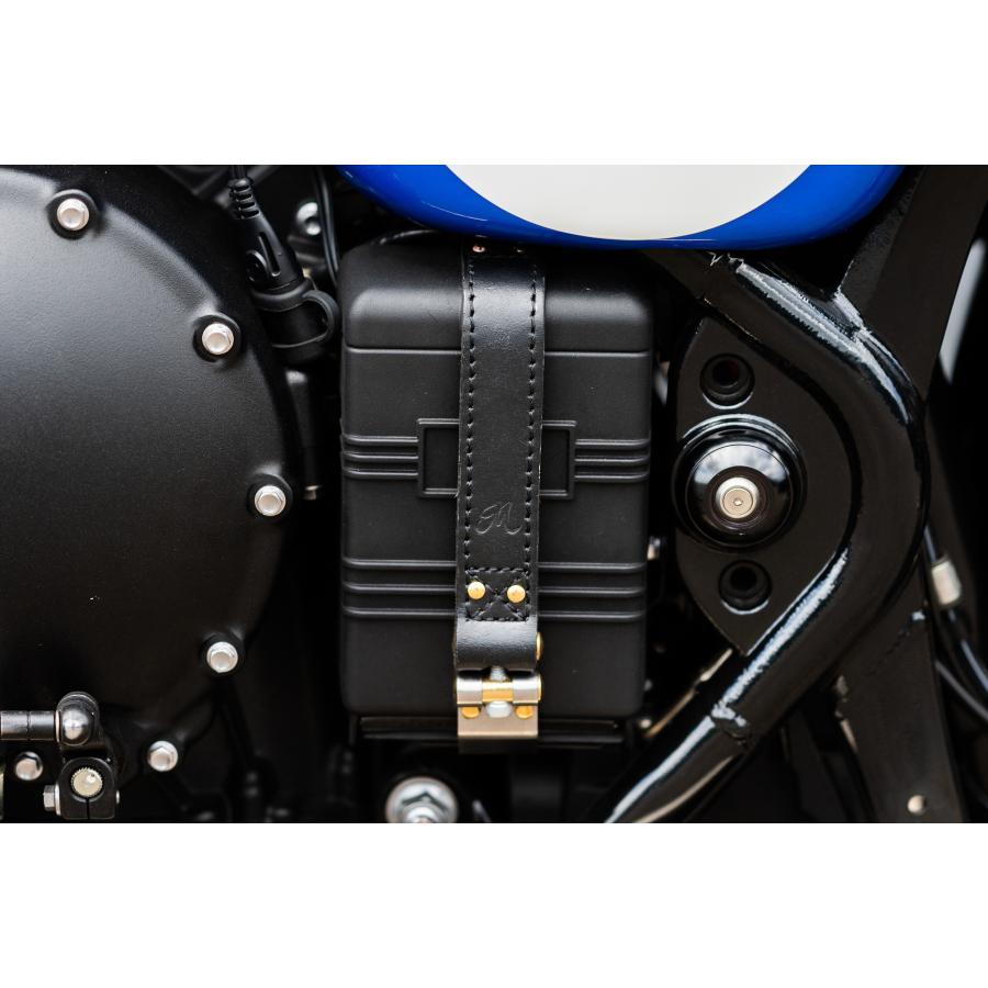 Motone(モートーン) バッテリーベルト BELTANE レザー ブラック ボンネビル Bobber (17-25) Speedmaster (18-25) BBB001 |  | 02