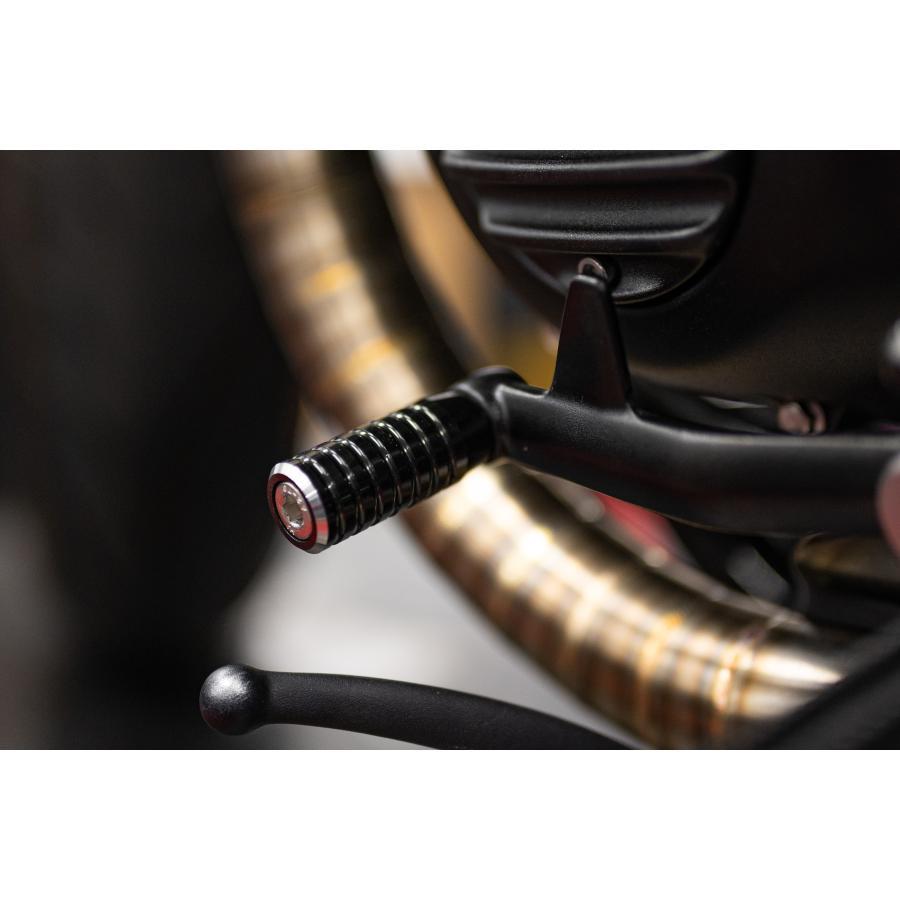 Motone(モートーン) シフトペダルペグ リブ ブラック T100/T120 (02-25) SpeedTwin900 (16-25) スクランブラー Scrambler900 (17-25) GSS004 |  | 04