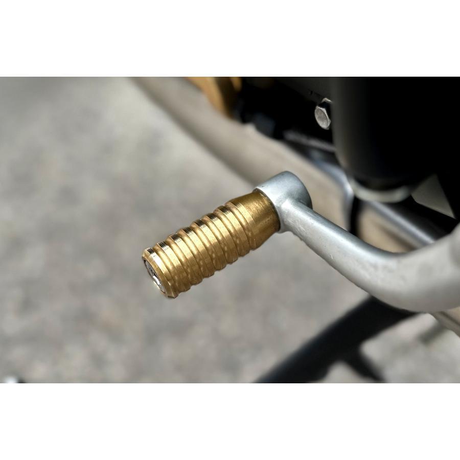Motone(モートーン) シフトペダルペグ リブ ブラス T100/T120 (02-25) SpeedTwin900 (16-25) スクランブラー Scrambler900 (17-25) GSS005 |  | 02