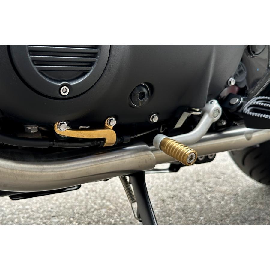 Motone(モートーン) シフトペダルペグ リブ ブラス T100/T120 (02-25) SpeedTwin900 (16-25) スクランブラー Scrambler900 (17-25) GSS005 |  | 05