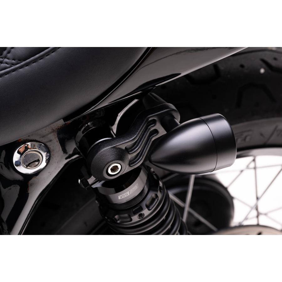 Motone(モートーン) リアウインカーステー TRILINE リアショックマウント M8/M10用 ブラック T100/T120 SpeedTwin900 スクランブラー900 |  | 02