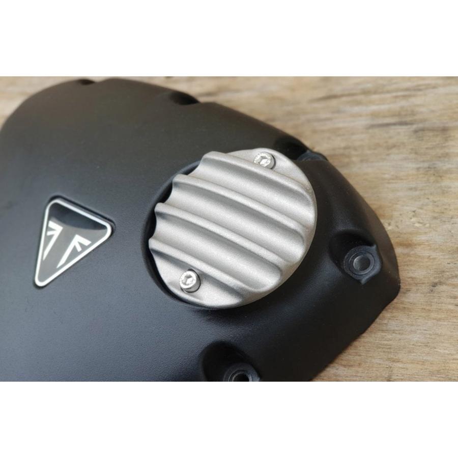 Motone(モートーン) ジェネレーターバッジ リブ ブラスト T100/T120 (16-25) SpeedTwin900 (16-25) スクランブラー Scrambler900 (17-25) MMU019 |  | 02