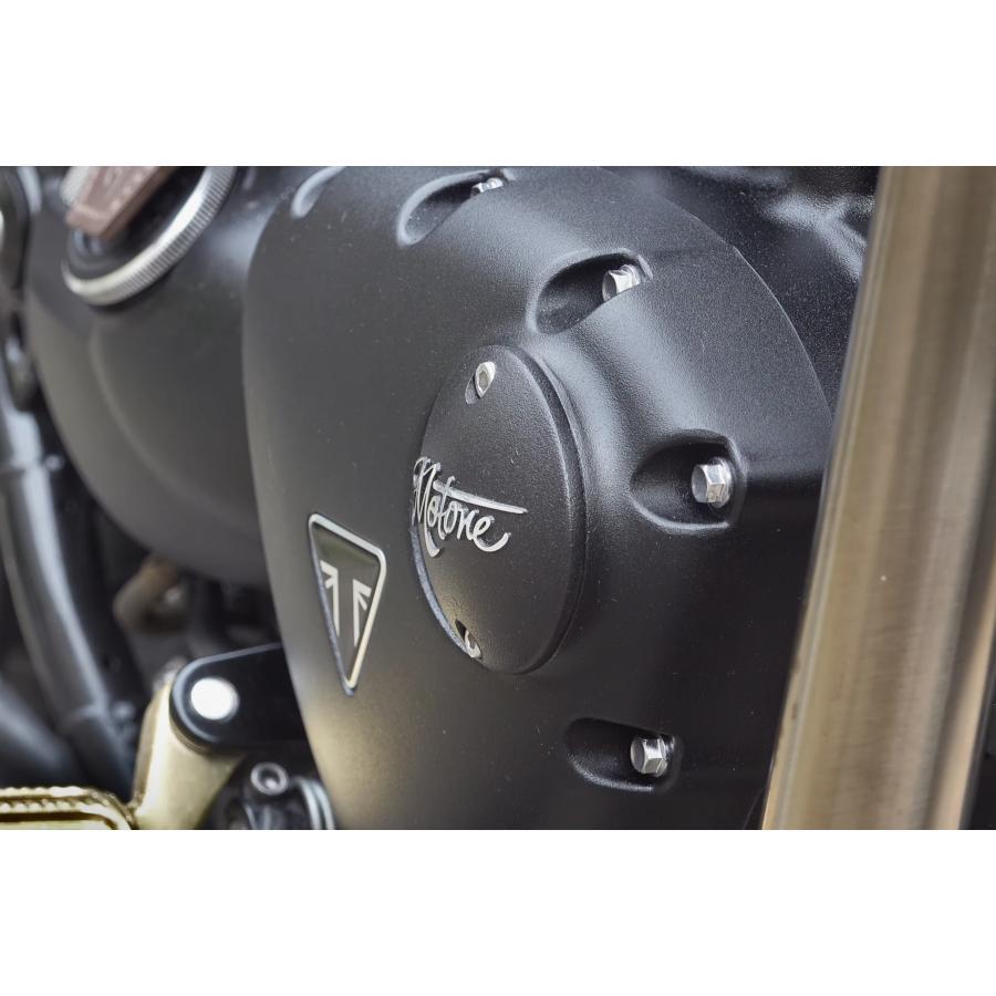 Motone(モートーン) ジェネレーターバッジ Motoneロゴ ブラック/ポリッシュ T100/T120 (16-25) SpeedTwin900 (16-25) スクランブラー900 (17-25) MMU029 |  | 04