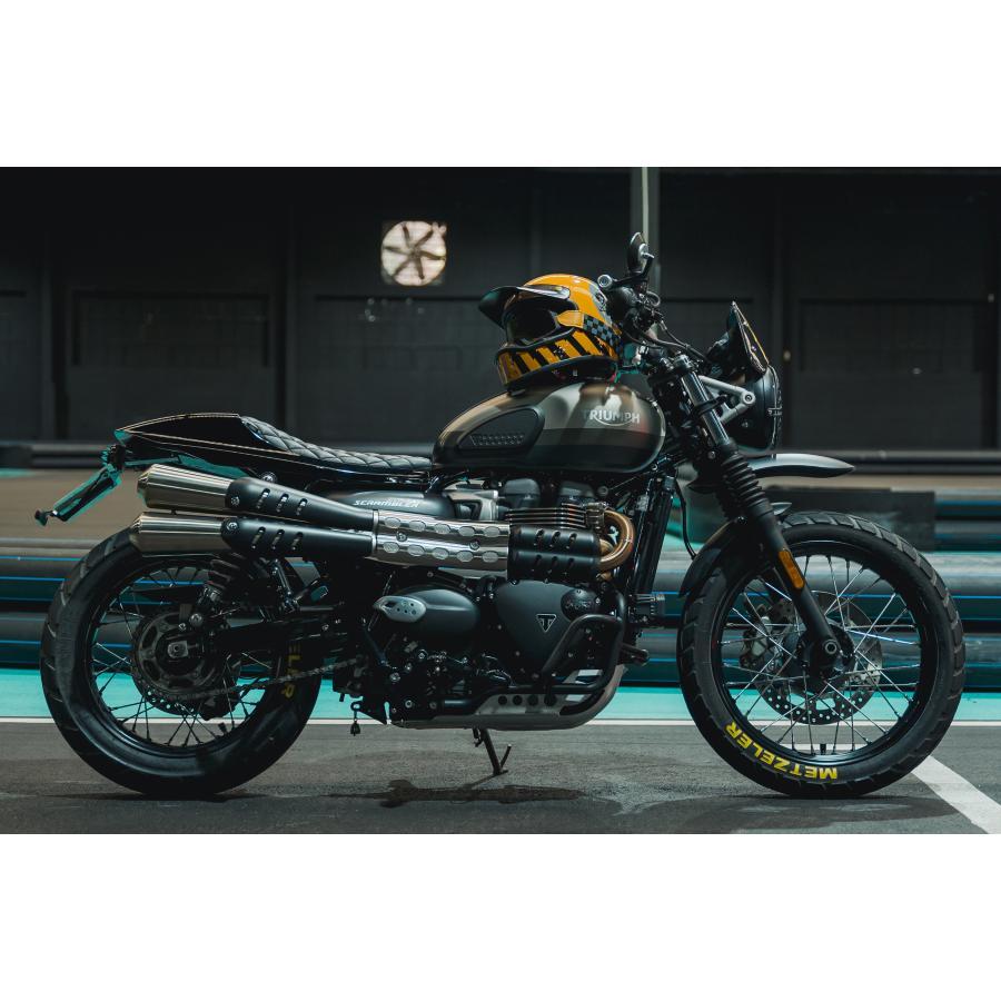 Motone(モートーン) ジェネレーターバッジ Motoneロゴ ブラック/ポリッシュ T100/T120 (16-25) SpeedTwin900 (16-25) スクランブラー900 (17-25) MMU029 |  | 07
