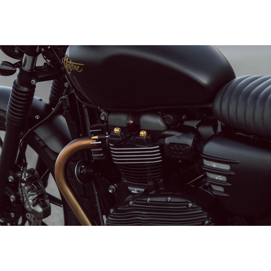 Motone(モートーン) エンジンボルトキャップ ブラス T100/T120 (16-25) SpeedTwin900 (16-25) スクランブラー Scrambler900 (17-25) MMU070 |  | 03