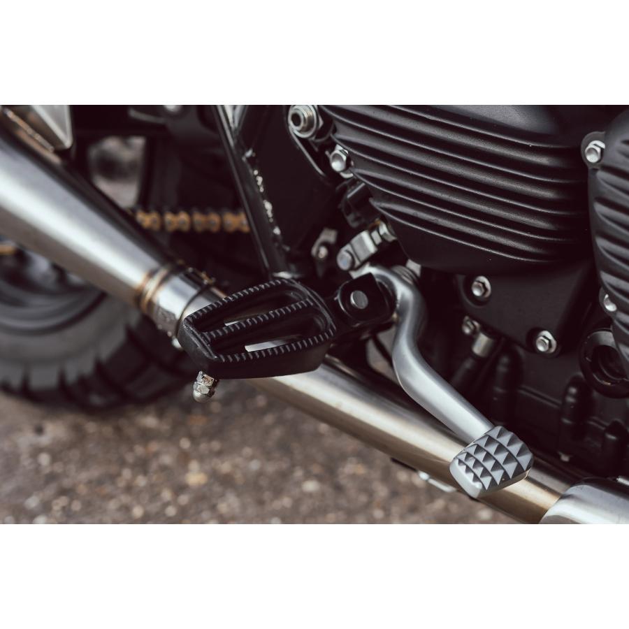Motone(モートーン) フットレスト フロント/リア用 ブラック T100/T120 (16-25) SpeedTwin900 (16-24) スクランブラー Scrambler900 (17-25) MMU500 |  | 02