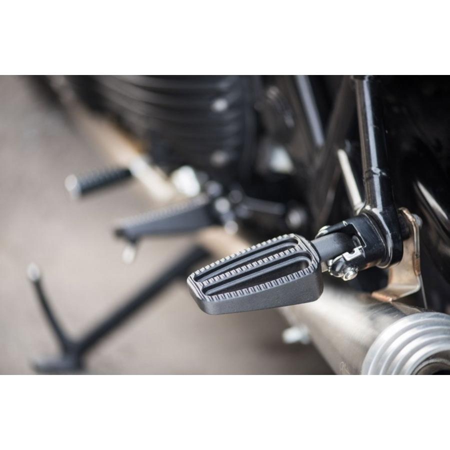 Motone(モートーン) フットレスト フロント/リア用 ブラック T100/T120 (16-25) SpeedTwin900 (16-24) スクランブラー Scrambler900 (17-25) MMU500 |  | 03