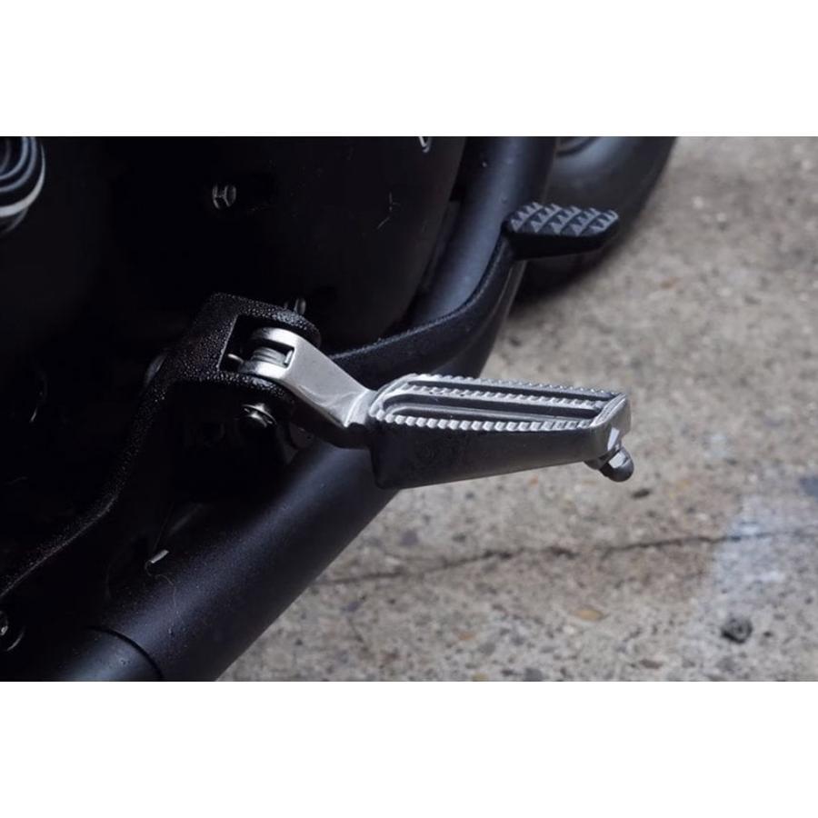 モートーン フットレスト ポリッシュ Bonneville Bobber (17-25) MMU503 |  | 03