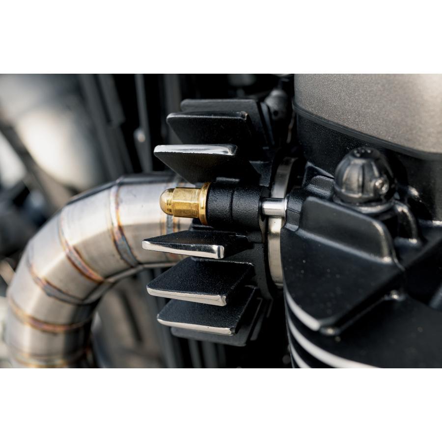 Motone(モートーン) エキゾーストクランプ フィン ブラック/ポリッシュ T100/T120 (16-25) SpeedTwin900 (16-24) スクランブラー Scrambler900 (17-25) MMU505 |  | 02