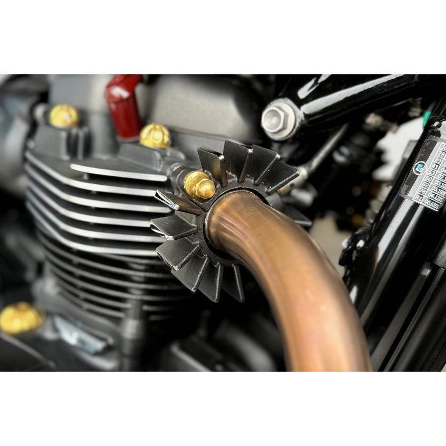 Motone(モートーン) エキゾーストクランプ フィン ブラック/ポリッシュ T100/T120 (16-25) SpeedTwin900 (16-24) スクランブラー Scrambler900 (17-25) MMU505 |  | 04