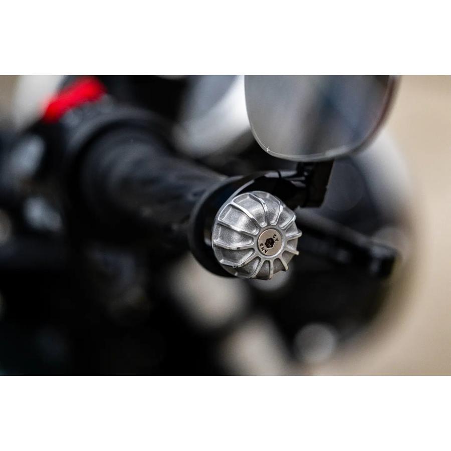 Motone(モートーン) バーエンド GEMINI ブラスト/ポリッシュ T100/T120 (16-25) SpeedTwin900 (16-25) スクランブラー Scrambler900 (17-25) MMU537 |  | 02