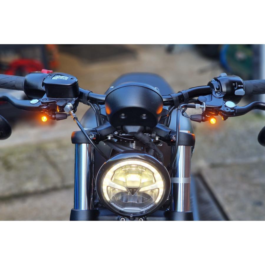 Motone(モートーン) フロントウインカーステー KLINGONS ハンドルマウント M8用 T100/T120 (16-25) SpeedTwin900 (16-24) スクランブラー900 (17-25) MMU596 |  | 03