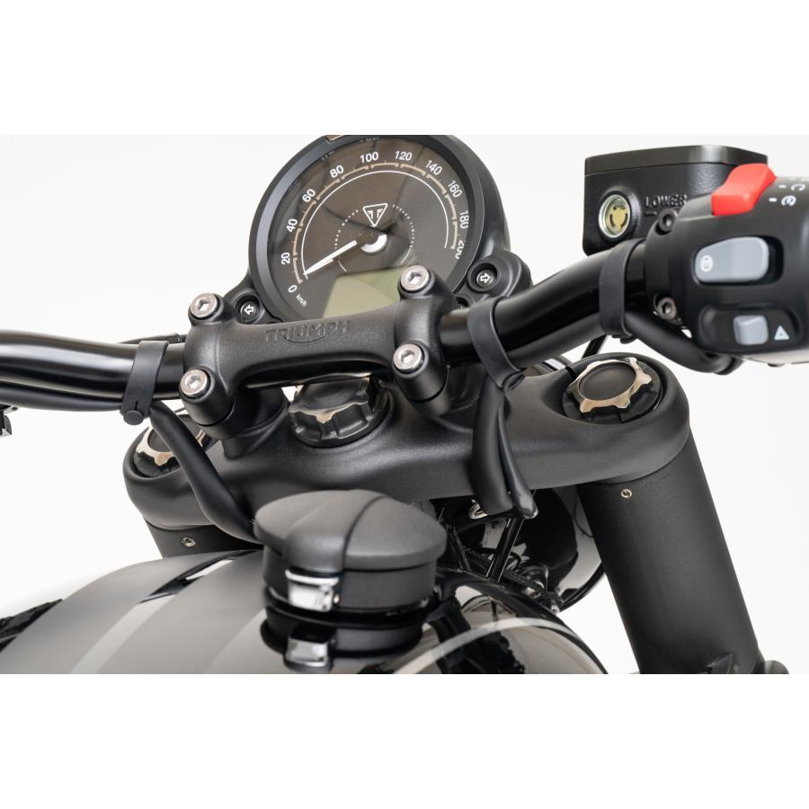 Motone(モートーン) フロントフォークキャップ CAPOS アルミ ブラック/ポリッシュ ボンネビル Bobber (21-25) Speedmaster (21-25) MMU630 |  | 02