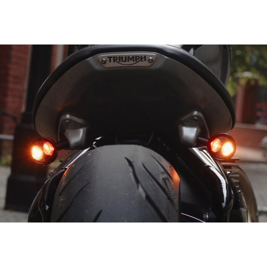 モートーン リアウインカーステー LAMPREY シート下マウント M8用 ブラッシュ Bonneville Bobber MMU672 |  | 03