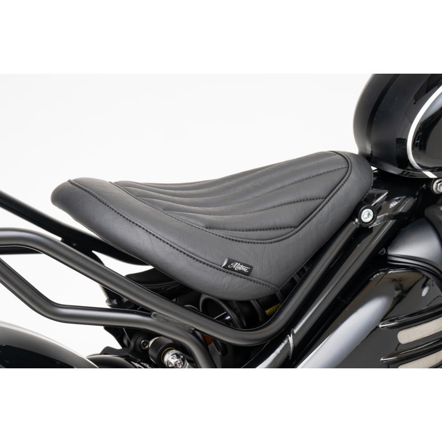 Motone(モートーン) シート KING COBRA リブ ブラック ボンネビル Bobber (17-25) MSM029 |  | 03