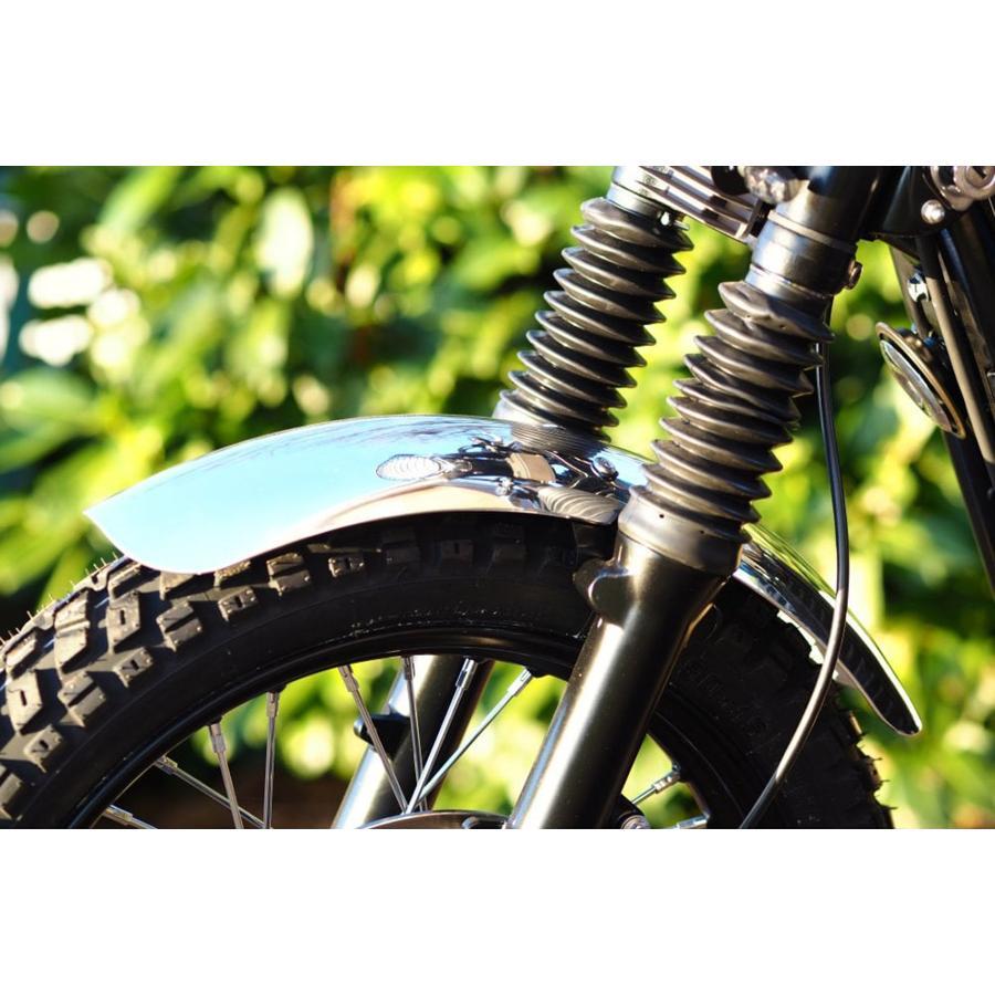 Motone(モートーン) フロントフェンダー RACEBLADE アルミ ポリッシュ T100/T120 (16-25) SpeedTwin900 (16-24) スクランブラー Scrambler900 (17-25) MTE119 |  | 01