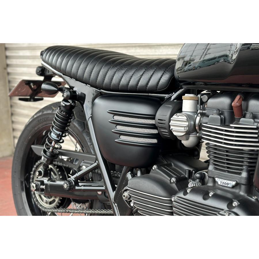 モートーン サイドカバー リブ マットブラック Bonneville T120 (16-25) MTE213 |  | 02