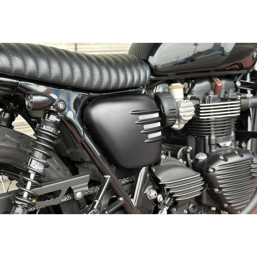 モートーン サイドカバー リブ マットブラック Bonneville T120 (16-25) MTE213 |  | 03