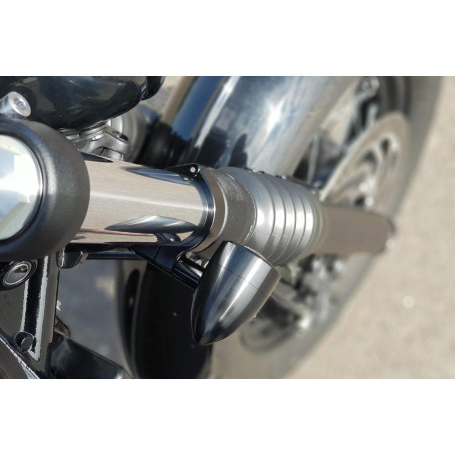 Motone(モートーン) フロントウインカーステー Φ47フォーククランプ M10用 ブラック ボンネビル Bobber (21-25) Speedmaster (21-25) PXN047B |  | 02