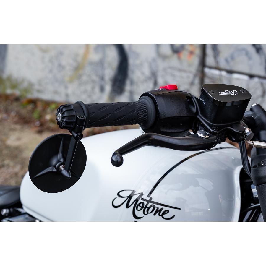 Motone(モートーン) マスターシリンダーキャップ Motoneロゴ アルミビレット T100 (02-25) T120 (16-25) Bobber (17-25) Speedmaster (18-25) SNG224 |  | 06