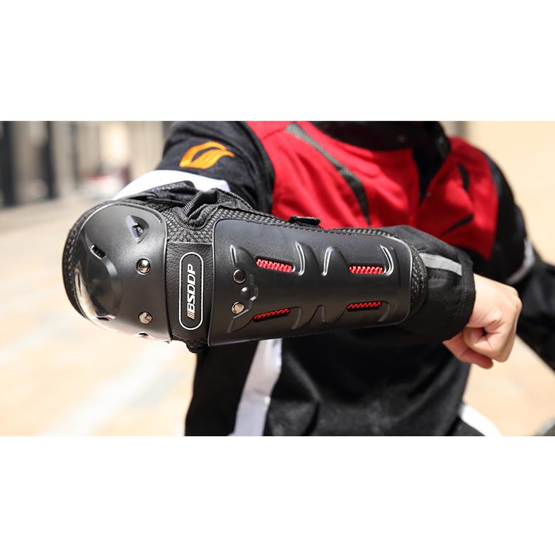 転倒時のダメージを軽減 肘 脛 膝 プロテクター 4点セット バイク 自転車 サバゲーなどに　軽量　マジックテープで簡単装着 バイク用 自転車用 |  | 02