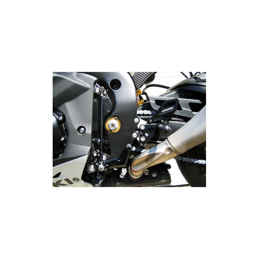 STRIKER (ストライカー) ステップキットType2 ブラック GSXR1000 GSXR600/750の画像