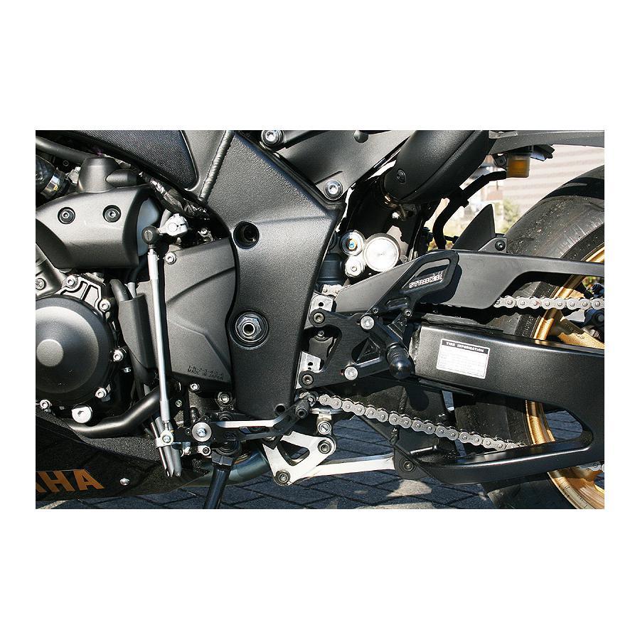 STRIKER (ストライカー) スペシャルステップキット ブラック YZF-R1 SS-AA2106Bの画像