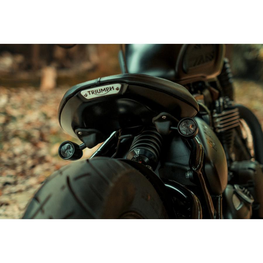 Motone(モートーン) リアウインカーステー LAMPREY シート下マウント M8用 ブラック Bonneville Bobber MMU670 |  | 02