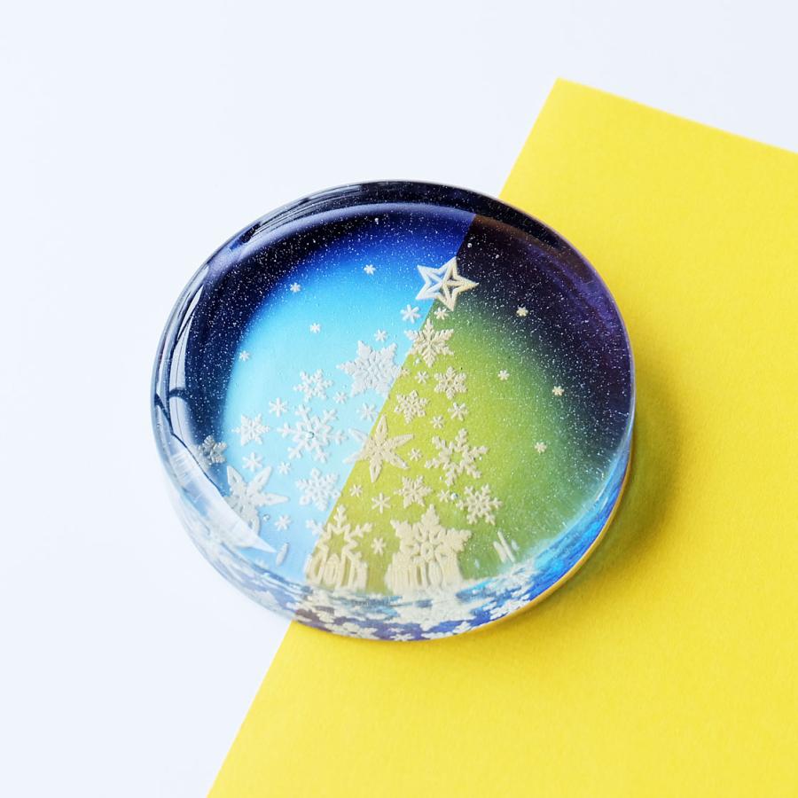 ガラス製ペーパーウェイト 雪の結晶クリスマスツリー 専用スタンド付き