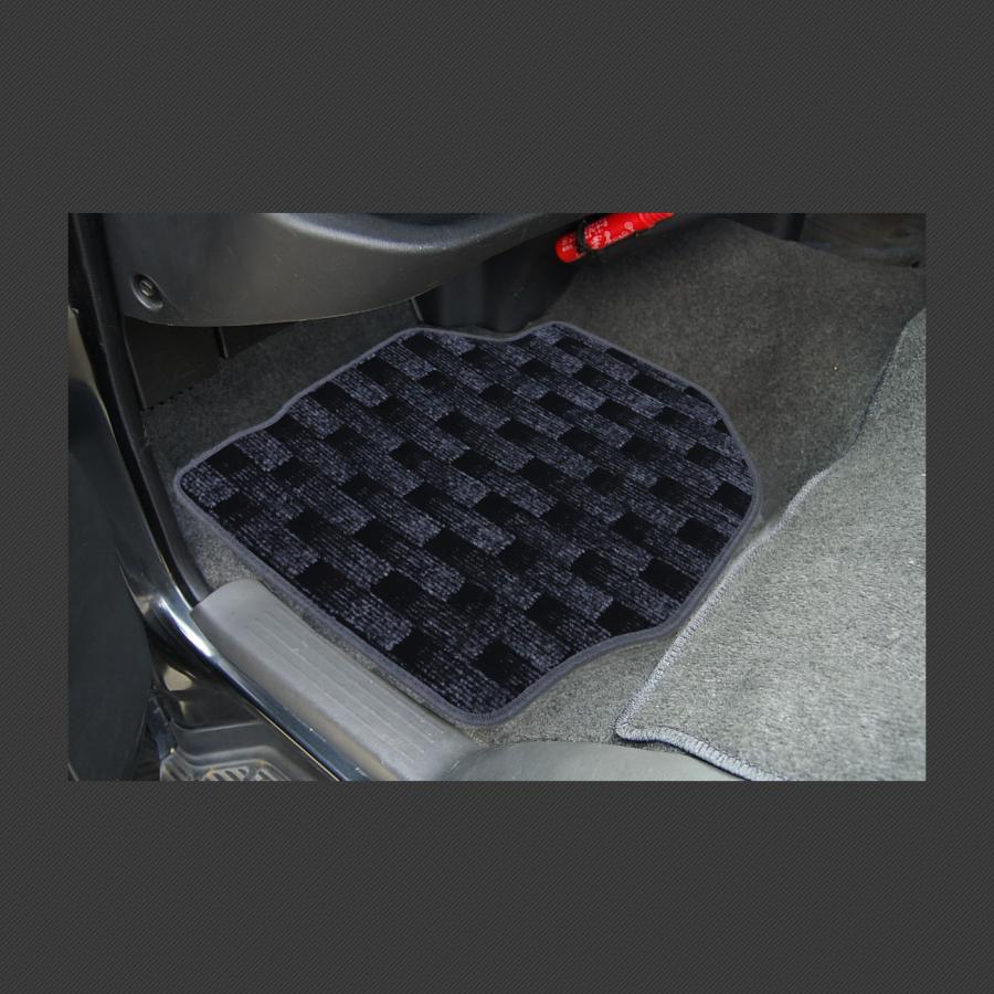 200系ハイエース専用マット チェッカー ３点セット ブラック M-951 フロアマット カーマット シーエー産商 | シーエー産商 | 03