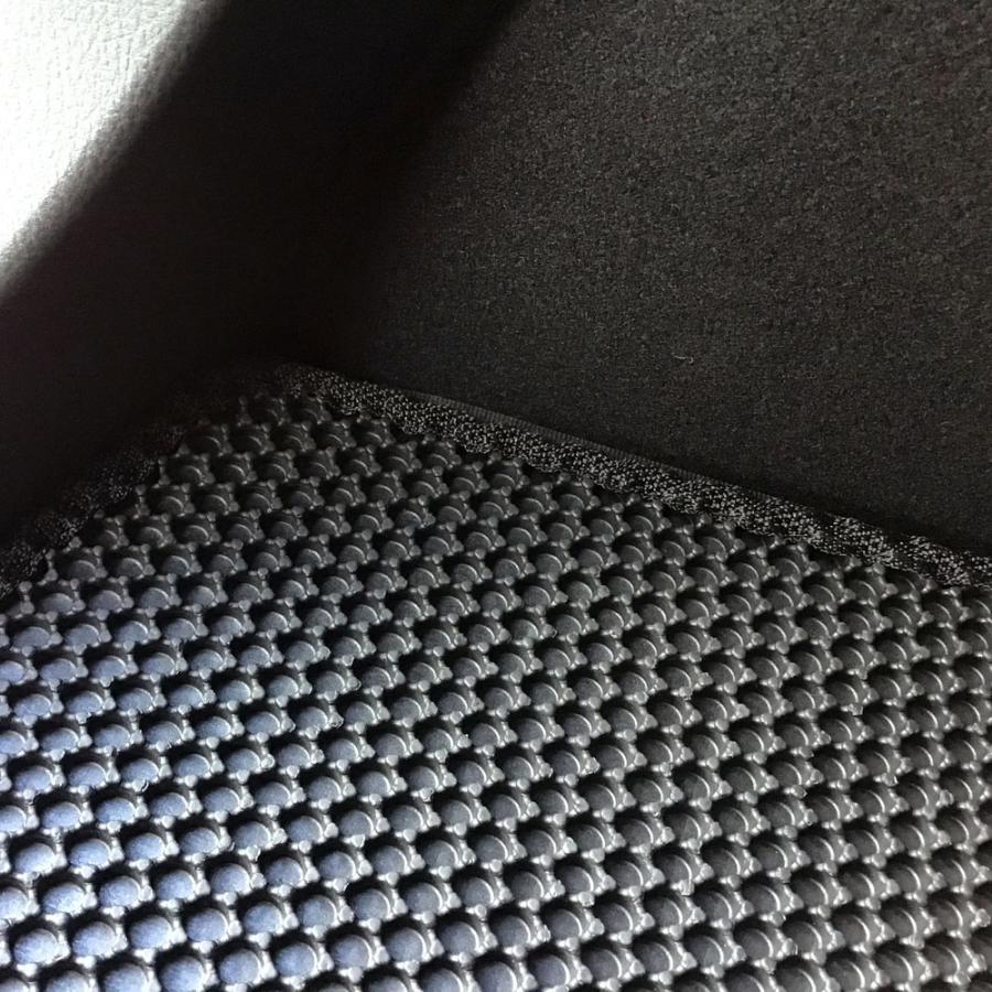 ジオメトリック ラゲッジマット 80系ノア ヴォクシー専用 ZR