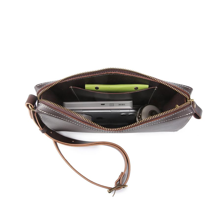 【美品】beaucoup ボクゥ 本革　軽量　ワンショルダーバッグ　濃い茶色 本革 ポシェット ショルダーバッグ ミニショルダー ダークブラン 茶色