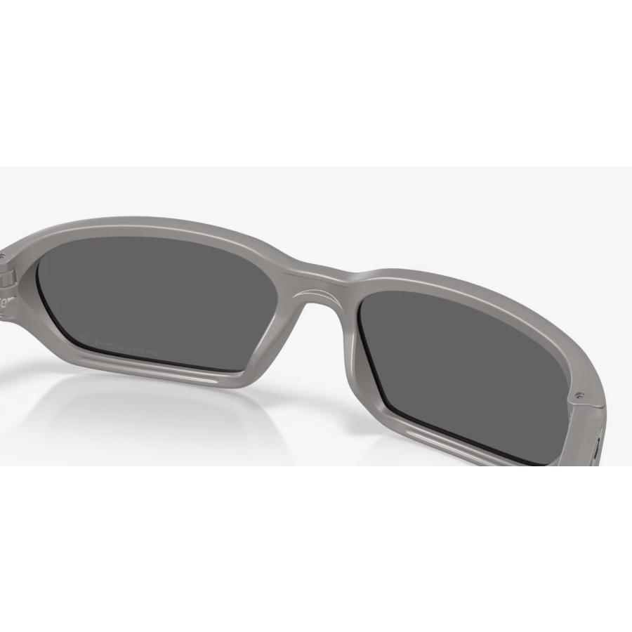 OAKLEY（オークリー） 正規保証書(押印)付 OAKLEY TERRAFORMA OO9530