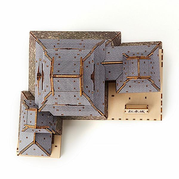木製 立体パズル Wooden Art ki-gu-mi 松本城 カラーVer.  エーゾーン 木組 工作 おもちゃ インテリア プレゼント ギフトの画像