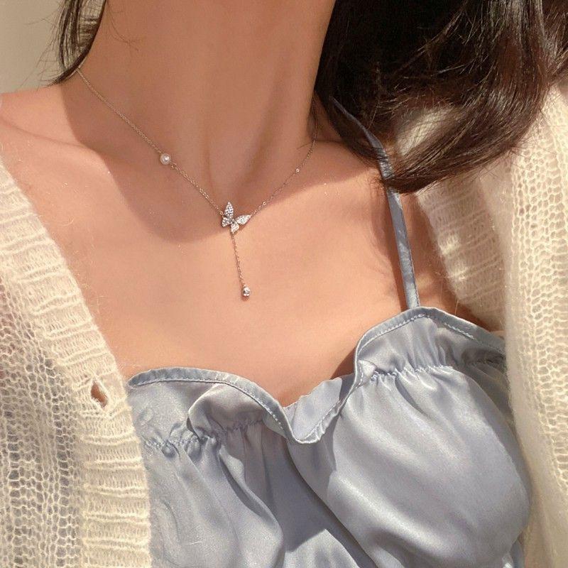 ネックレス レディース 女性用 アクセサリー 首飾り 蝶 チョウ ライン 
