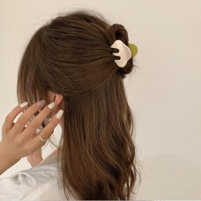 ヘアクリップ バンスクリップ ヘアアクセサリー レディース シンプル 無地 ハーフアップ 髪留め ヘアアレンジ 髪飾り オフィス バイカラー カジュア レディースアクセサリー ヘアクリップ バンスクリップ ヘアアクセ レディース 前髪クリップ オーバル型 まとめ髪 ヘアアレンジ デイリー 無地 カジュアル シンプル ワンポイント トレンド 30代 40代 50代 女性 ブランド ポイント消化 消費
