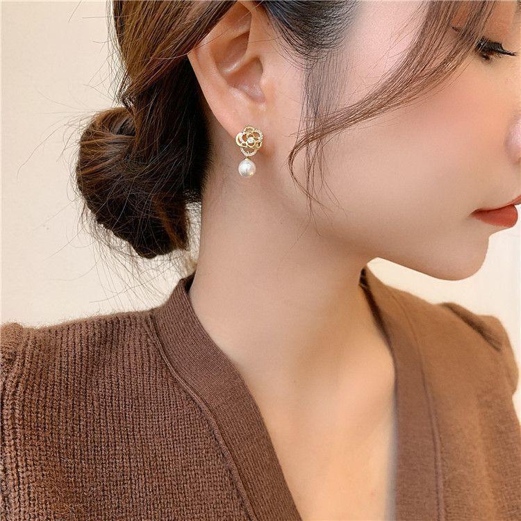 椎名林檎 ピアス ゴールド1セット2個 1粒ダイヤ 4連華奢