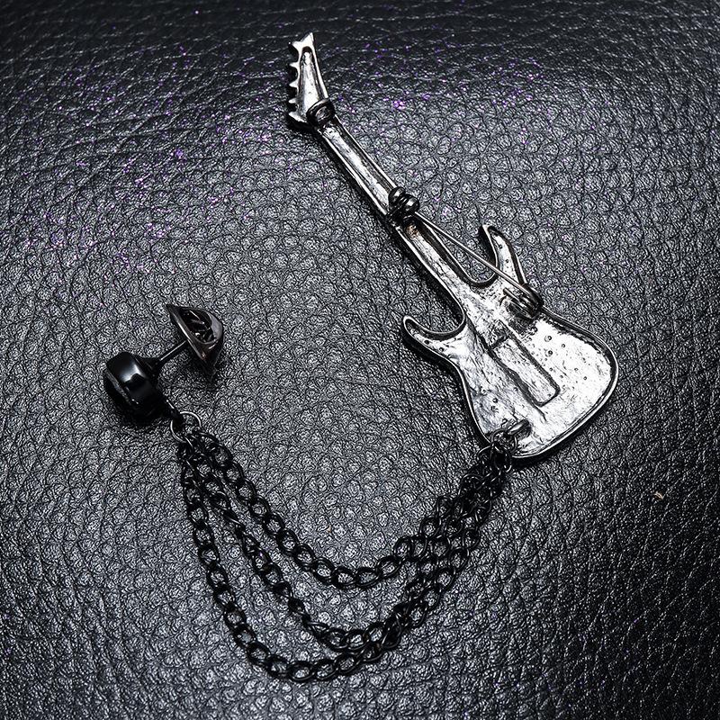 ラペルピン ピンブローチ アクセサリー メンズ シルバーカラー ラインストーン ギター かっこいい チェーン 3連 キラキラ 華やか 豪華 高見え 高 Acc 450 プラスナオyahoo 店 通販 Yahoo ショッピング