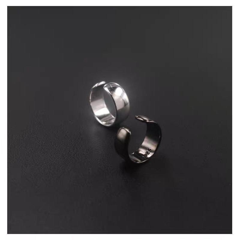 058☻ハンドメイド*モノトーンボタン 大ぶり クリップ イヤーカフ イヤーカフ イヤークリップ 同色2個セット 両耳用 メンズ シンプル