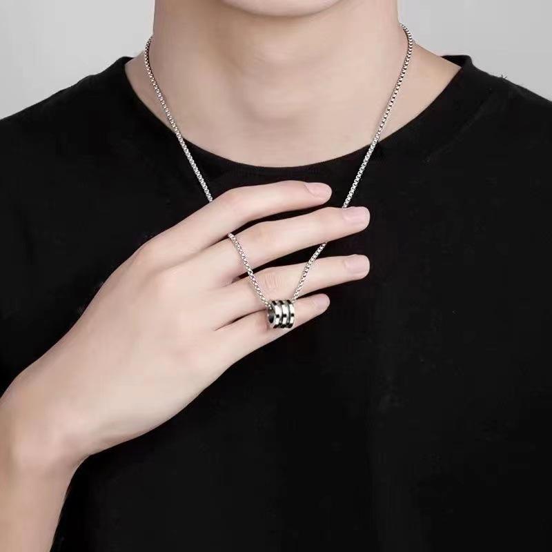 ebony ネックレス S-M 21cm　　お値下げ中 パール X JCチャーム付き ゴールドフィニッシュメタル