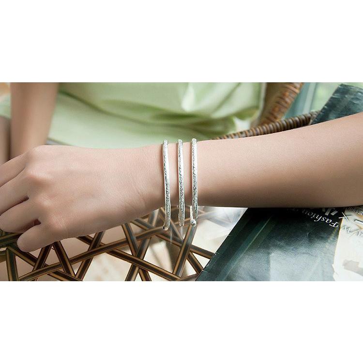 エスニック調 シルバーカラー バングル バングル ブレスレット レディース アクセサリー 女性 メタル 彫り模様