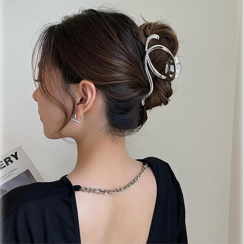 ヘアクリップ バンスクリップ ヘアアクセサリー レディース 女性 髪飾り 髪留め まとめ髪 ヘアアレンジ クロス ラウンド シンプル シルバーカラー｜plusnao｜03