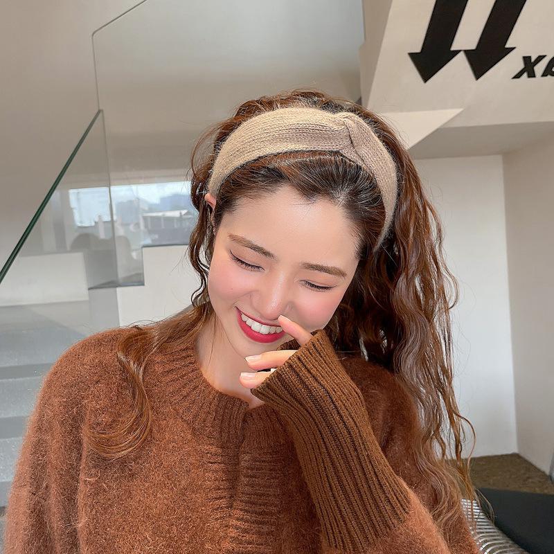 カチューシャ 幅広 レディース 女性用 ヘアアクセサリー ヘアバンド ヘッドバンド 髪飾り ヘアアレンジ ワイド ねじり 太め 無地 シンプル おしゃ :acc-99146:プラスナオYahoo!店 - 通販 - Yahoo!ショッピング カチューシャ 幅広 レディース 女性用 ヘアアクセサリー ヘアバンド ヘッドバンド 髪飾り ヘアアレンジ ワイド ねじり 太め 無地 シンプル おしゃ :acc-99146:プラスナオYahoo!店 - 通販 - Yahoo!ショッピング