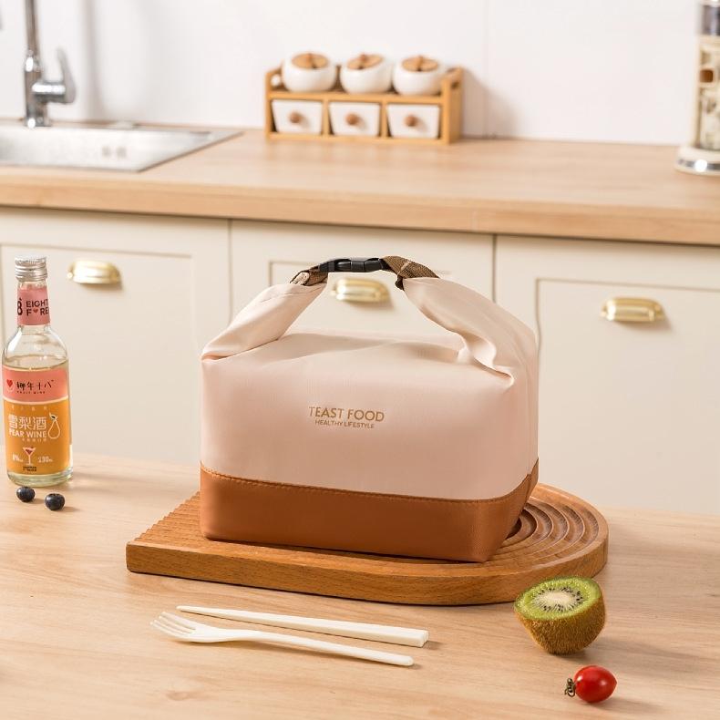 お弁当袋保冷　ランチバック　保冷保温　ハンドメイド　(H25) ランチバッグ ショルダーベルト 保温 保冷 お弁当袋 保冷バッグ 大容量