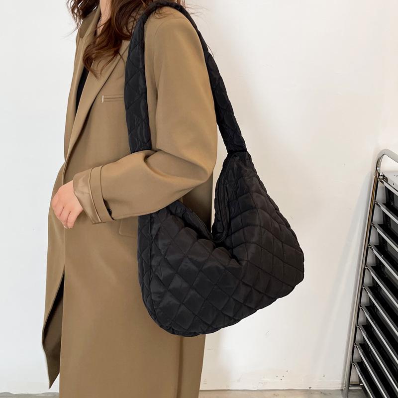 plusnao（プラスナオ） ショルダーバッグ キルティング レディース 鞄