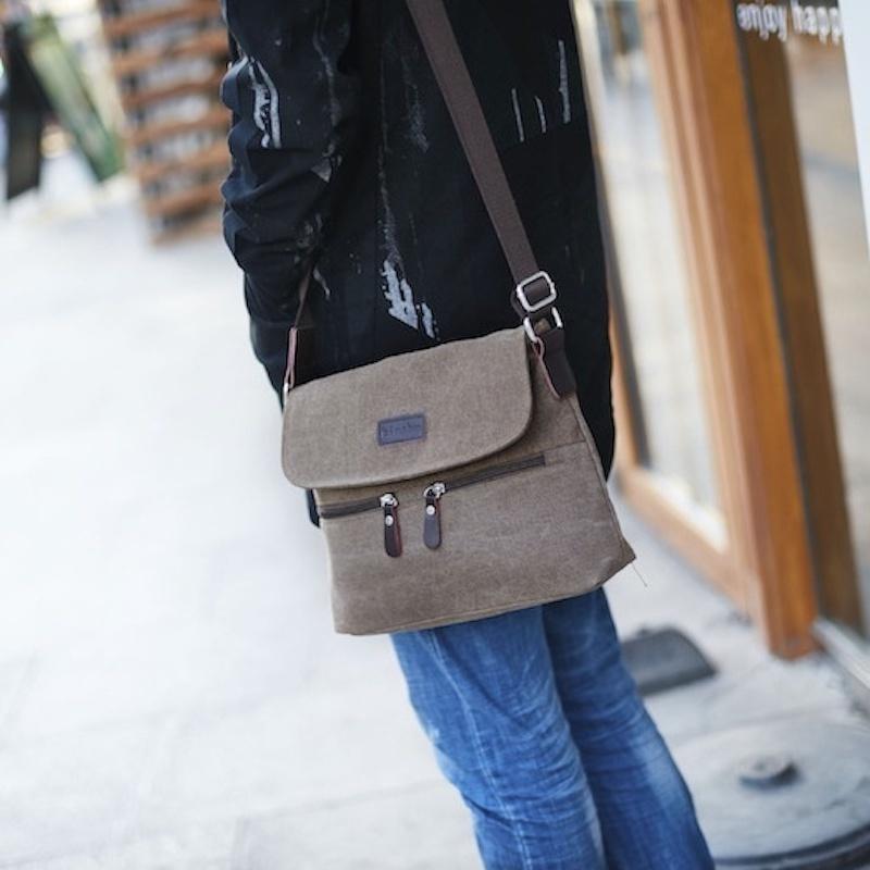 ショルダーバッグ ポシェット メンズ 男性用 鞄 カバン 斜めがけ 肩掛け ロゴ ファスナー 長さ調整可能 かっこいい おしゃれ カジュアル お出かけ Bag プラスナオyahoo 店 通販 Yahoo ショッピング